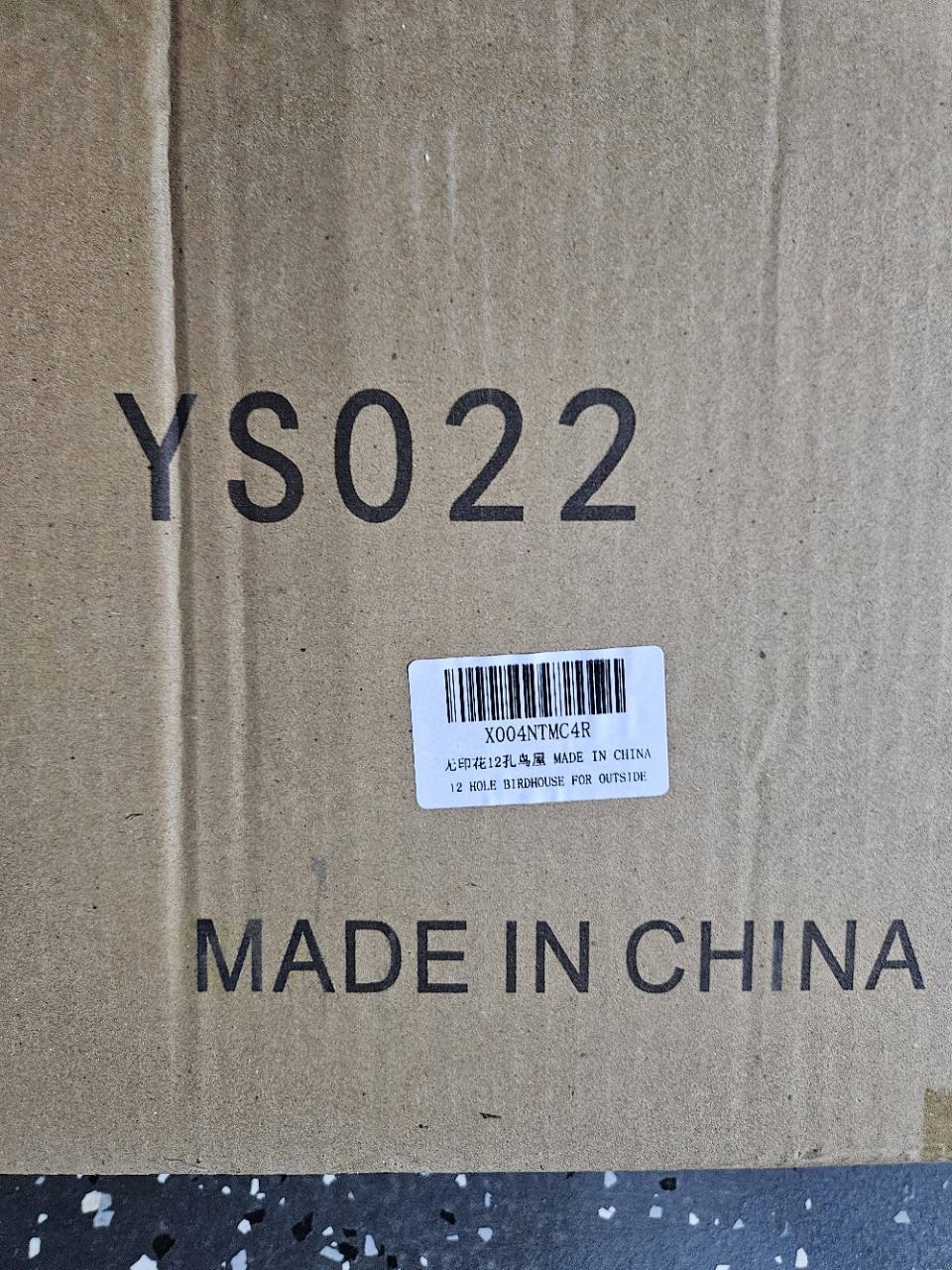 YS022 carton label, 12-hole birdhouse for outside, Made in China