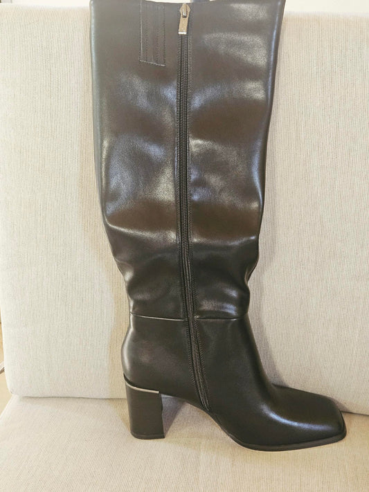 Vepose black knee high boot, full side view