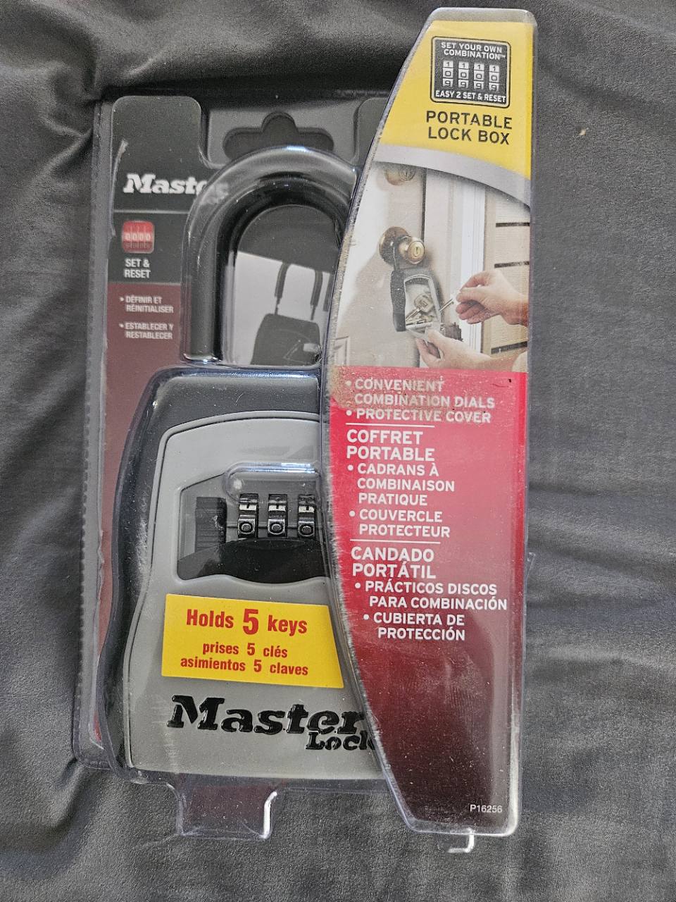 Actual Master Lock 5400D portable key lock box front packaging