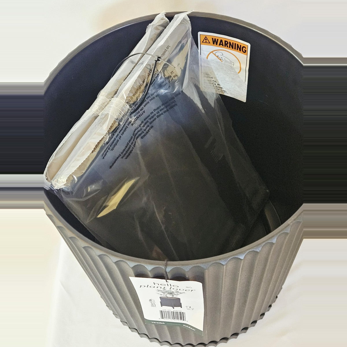 Veradek planter top view showing sealed stand pieces inside